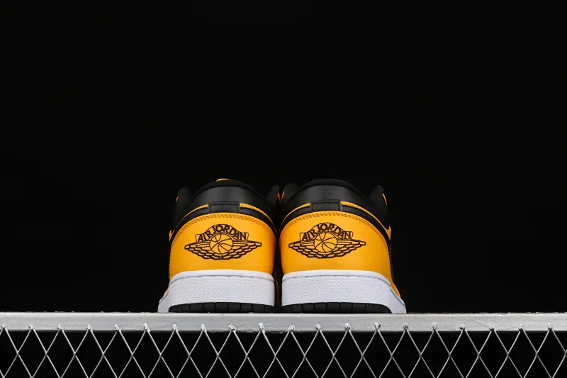 All categories Air Jordan Jordan series basketball shoes Air Jordan 1 Low Air Jordan AJ1 Low AJ1 Joe 1 low cultural basketball shoes 553558-700